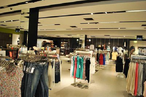  万安商场里的店面怎么装修？